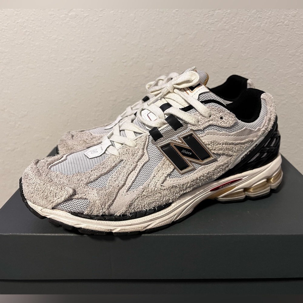 New Balance 1906D Protection Pack Reflection Mens Sz 11 M1906DC Cream Black Gold